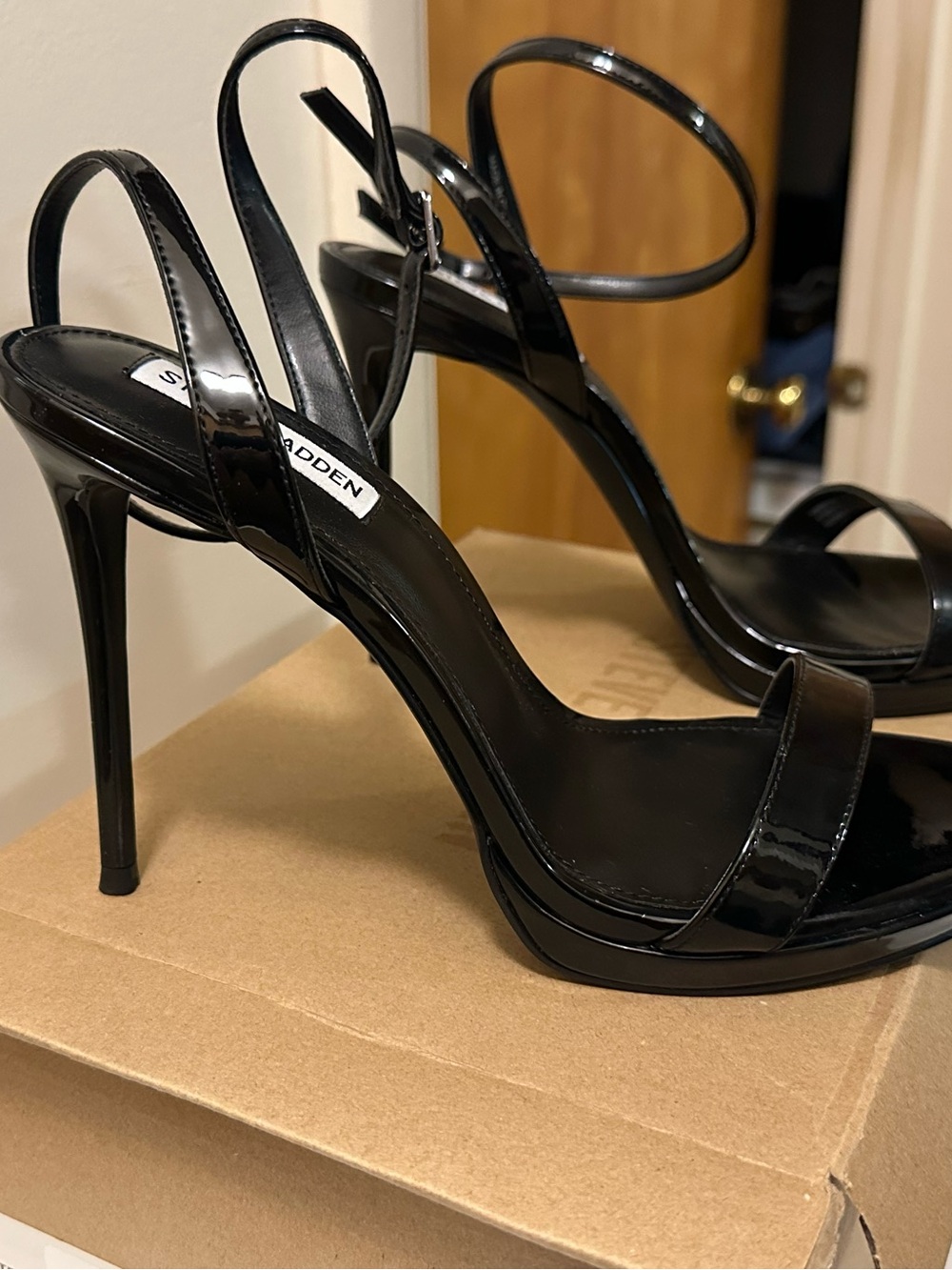 Steve Madden Wafer Heels (9.5) — (Like New!!)